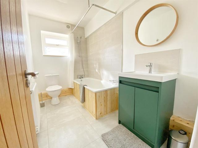 Apartment at New Park Terrace, Pontypridd