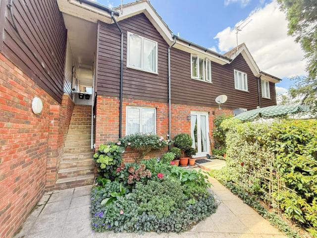 Apartment at New Town, Wealden