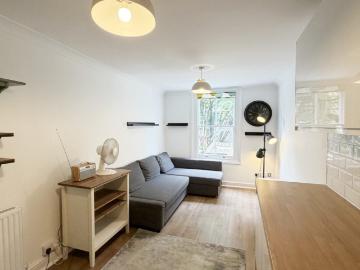 Apartment at Newington Green, Greater London
