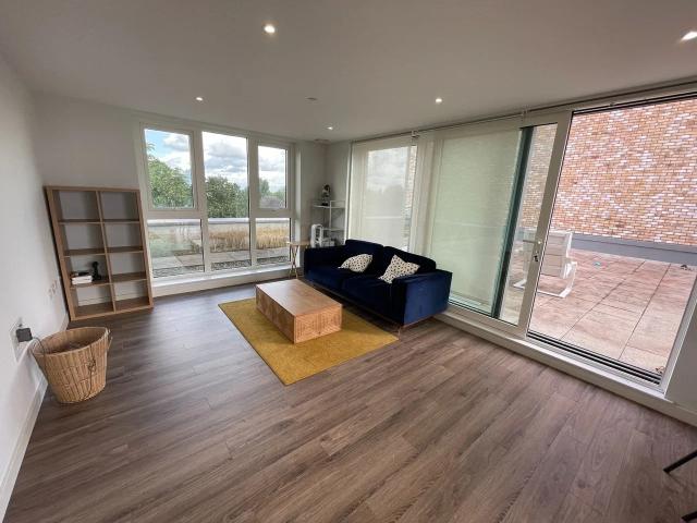 Apartment at Newnton Close, Greater London
