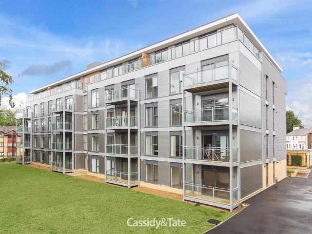 Apartment at Newsom Place, St Albans