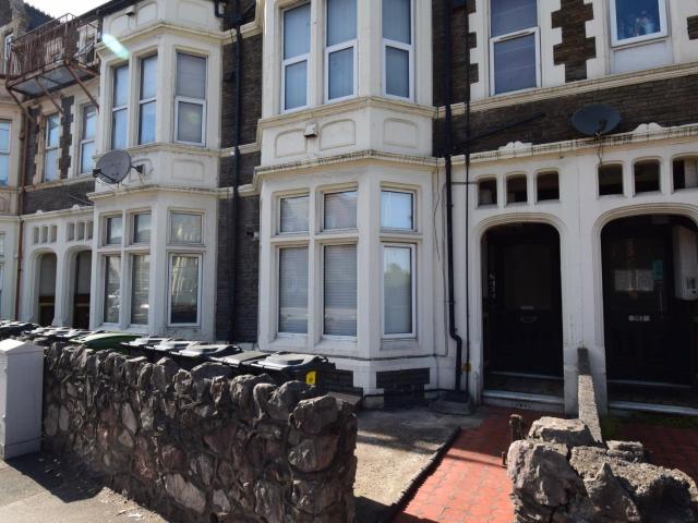 Apartment at Newport Road, Cardiff