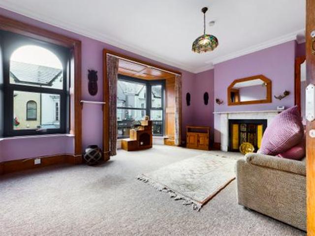 Apartment at Newton Road, Mumbles