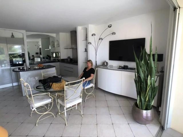 apartment at Nice Gairaut