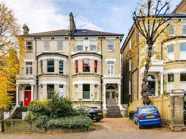 Apartment at Nightingale Lane, Greater London
