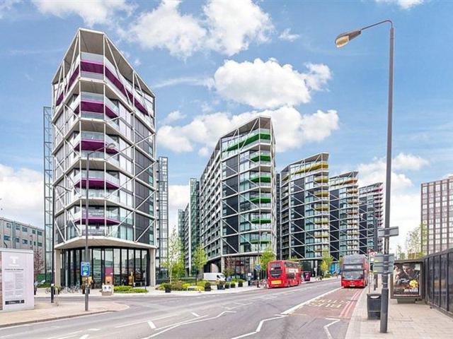 Apartment at Nine Elms Lane, Greater London