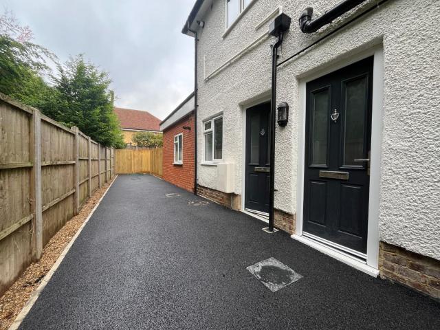 Apartment at Nutfield Road, Reigate and Banstead
