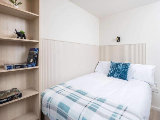 Apartment at Smithdown Lane, Liverpool
