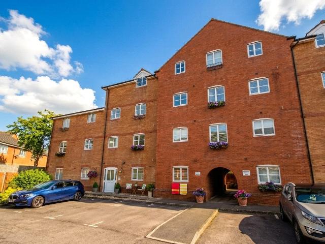 Apartment at Snowberry Close, Bradley Stoke