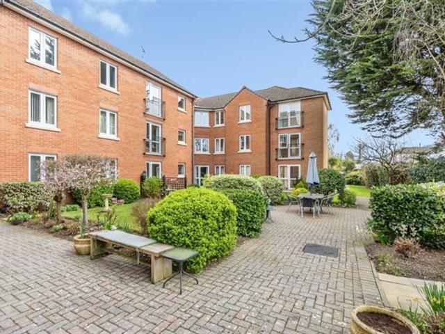 Apartment at South Bank, Chichester