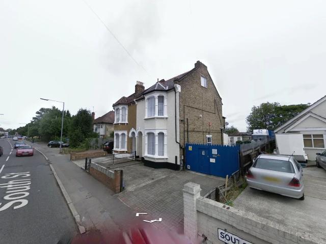 Apartment at South Street, Greater London