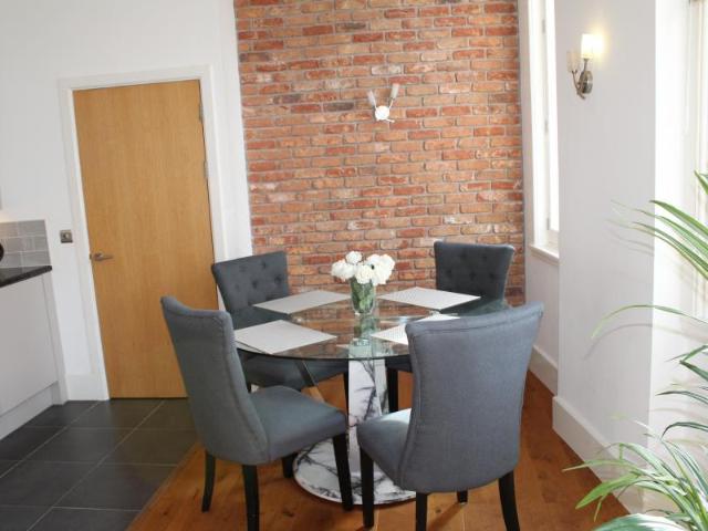 Apartment at South Parade, Nottingham