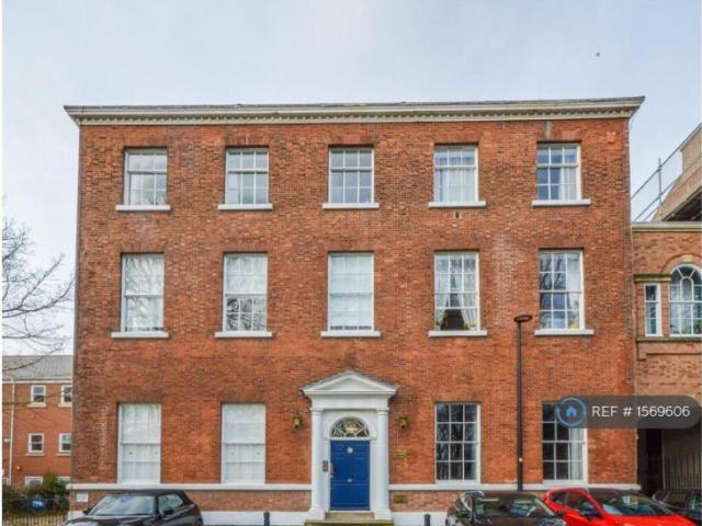 Apartment at South Parade, Wakefield