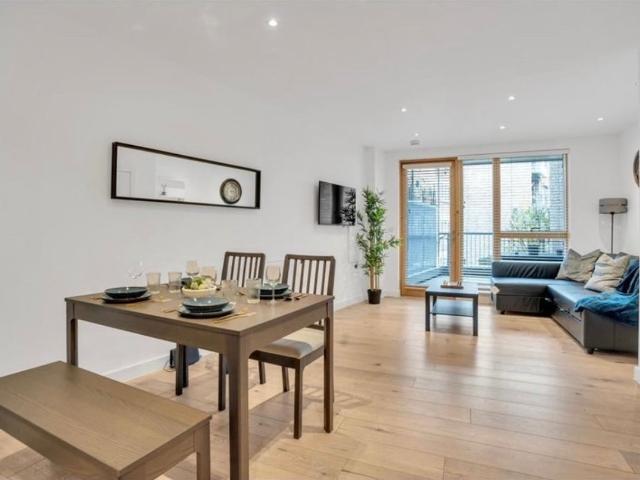 Apartment at Southampton Way, Greater London