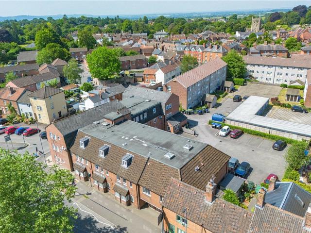 Apartment at Southbroom Road, Devizes