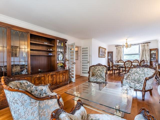Apartment at Somerset Square, Greater London
