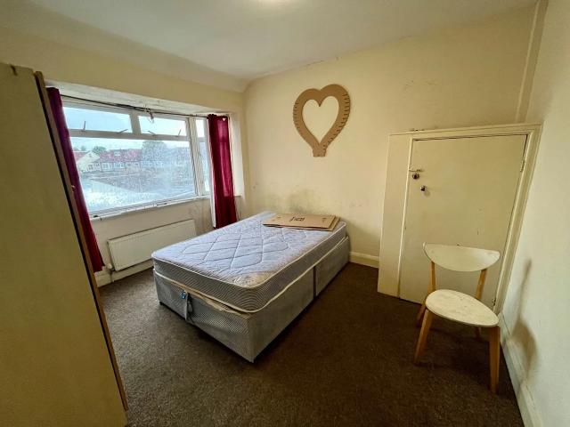 Apartment at Somerset Road, Greater London