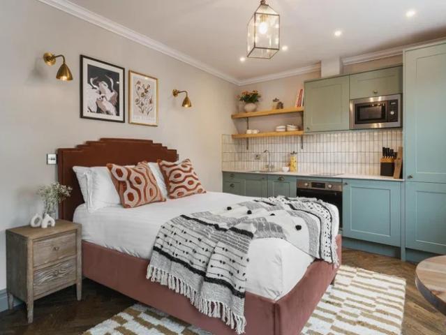 Apartment at Saint Michael's Hill, Bristol