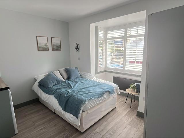 Apartment at Saint Paul's Road, Borough of Runnymede