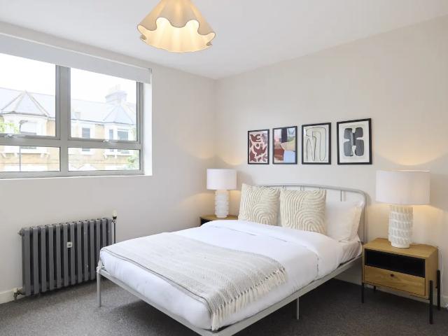 Apartment at Salcombe Road, Greater London