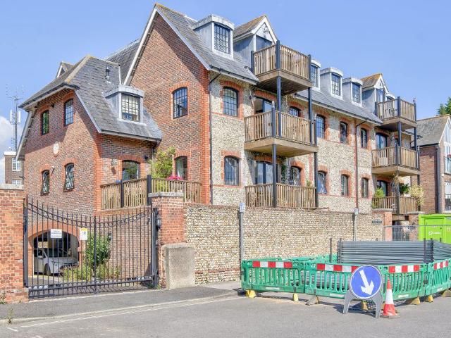 Apartment at Salterns Way, Chichester