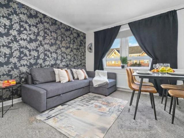 Apartment at Sanderson Avenue, Viewpark