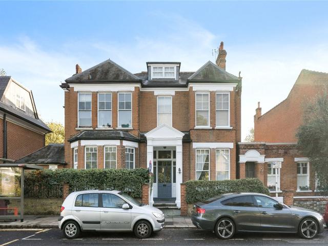 Apartment at Sandycombe Road, Greater London