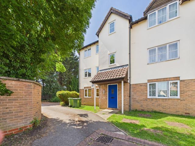 Apartment at School Mead, Cheltenham