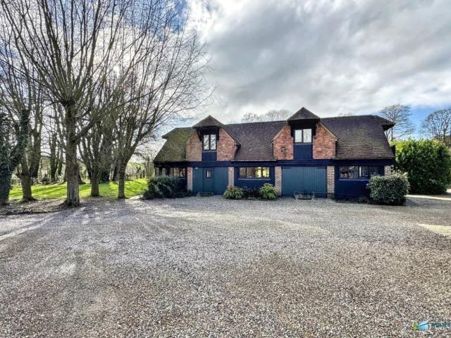Apartment at School Hill, Ashford