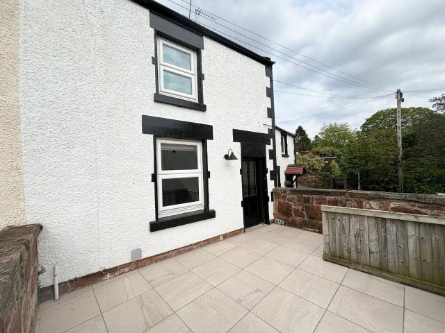 Apartment at School Hill, Heswall