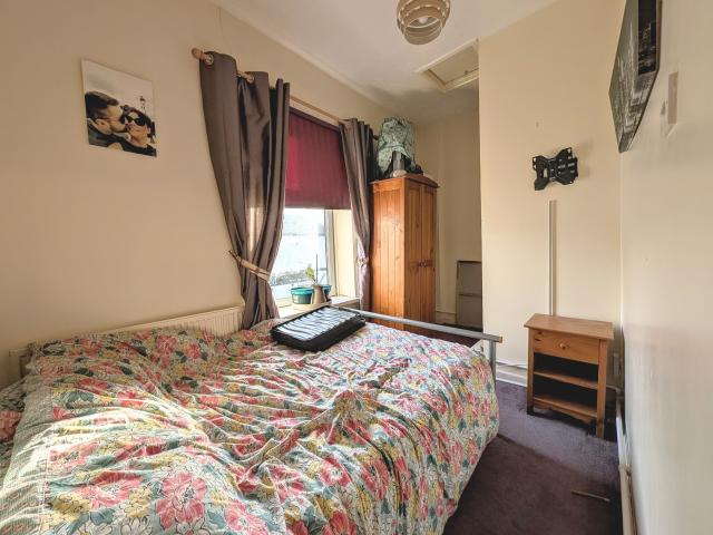Apartment at School Street, Pontyclun