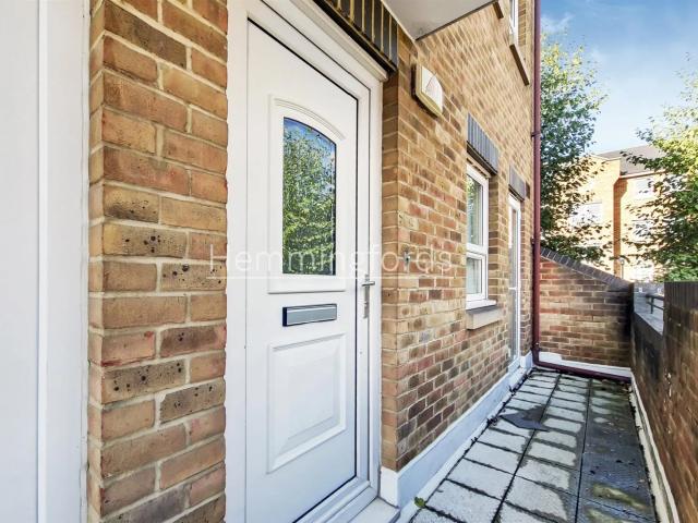 Apartment at Schooner Close, Greater London