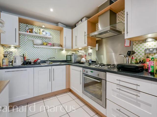 Apartment at Scott Avenue, Greater London