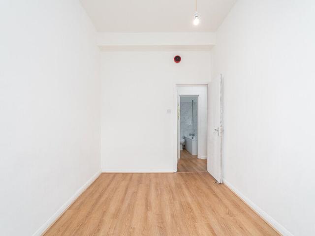 Apartment at Seven Sisters Road, Greater London