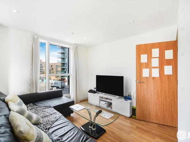 Apartment at Seven Sisters Road, Greater London