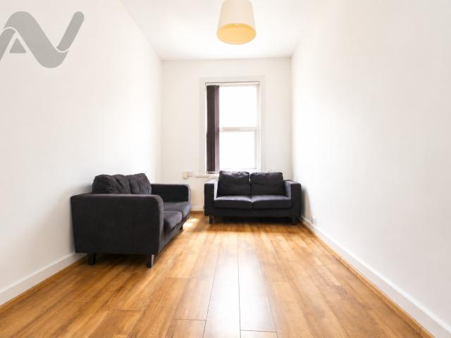 Apartment at Seven Sisters Road, Greater London
