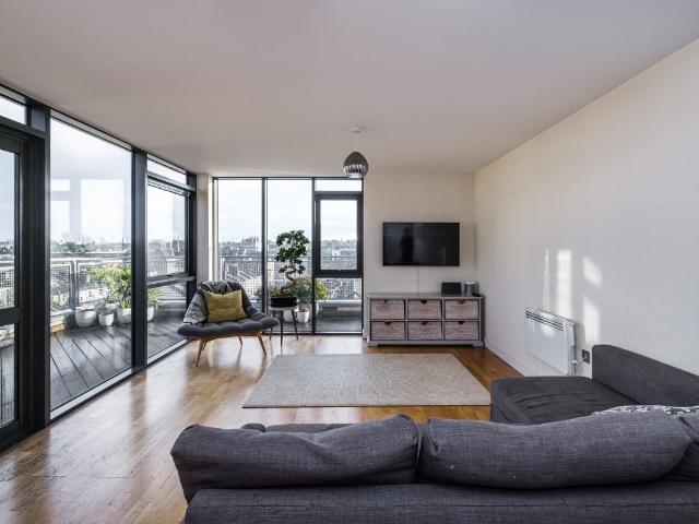Apartment at Seven Sisters Road, Greater London