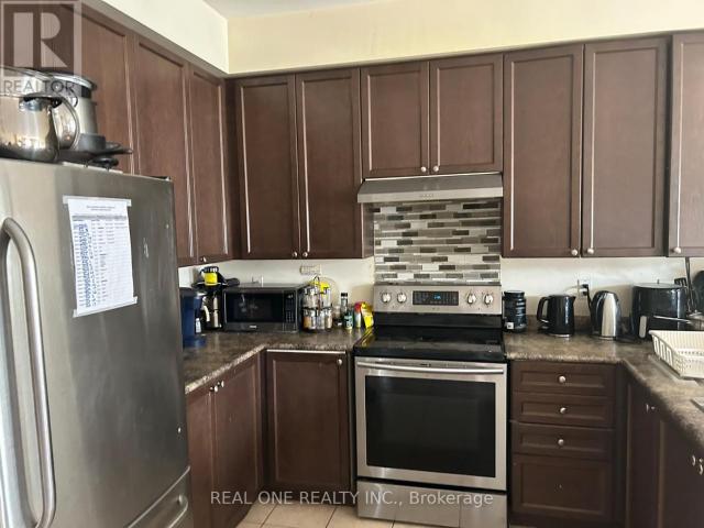 apartment at SECOND FLOOR ROOMS – 18 TROYER AVENUE