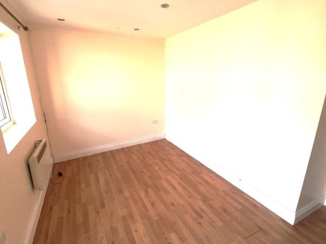 Apartment at Selan Gardens, Greater London