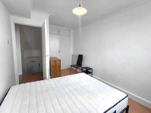 Apartment at Semley Place, City of Westminster