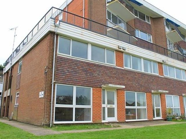 Apartment at Shanklin Court, Brighton and Hove