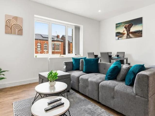 Apartment at Shaw Heath, Hazel Grove