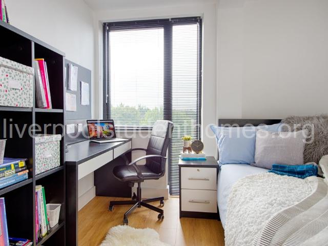 Apartment at Shaw Street, Liverpool