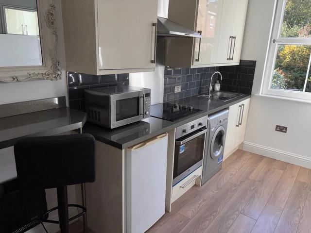 Apartment at Shepherds Bush Road, Greater London