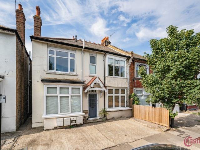 Apartment at Sidney Avenue, Greater London