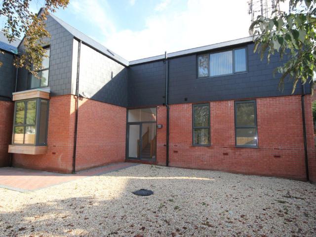 Apartment at Sleaford Road, Boston