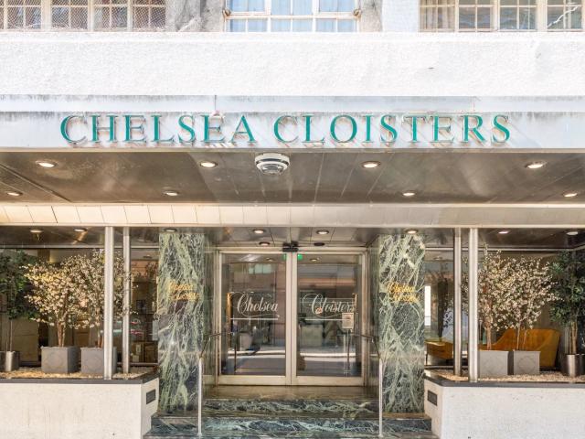 Apartment at Sloane Avenue, Greater London