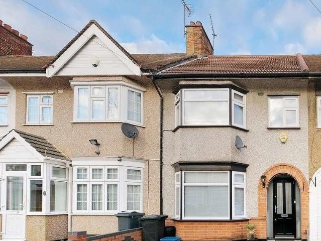 Apartment at Springfield Drive, Greater London