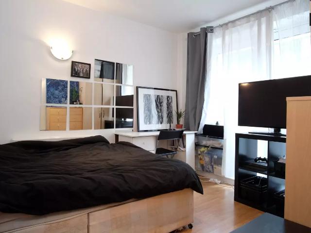 Apartment at St Charles Square, Greater London