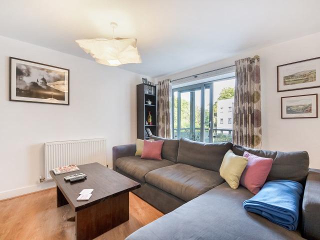 Apartment at St George's Grove, Greater London
